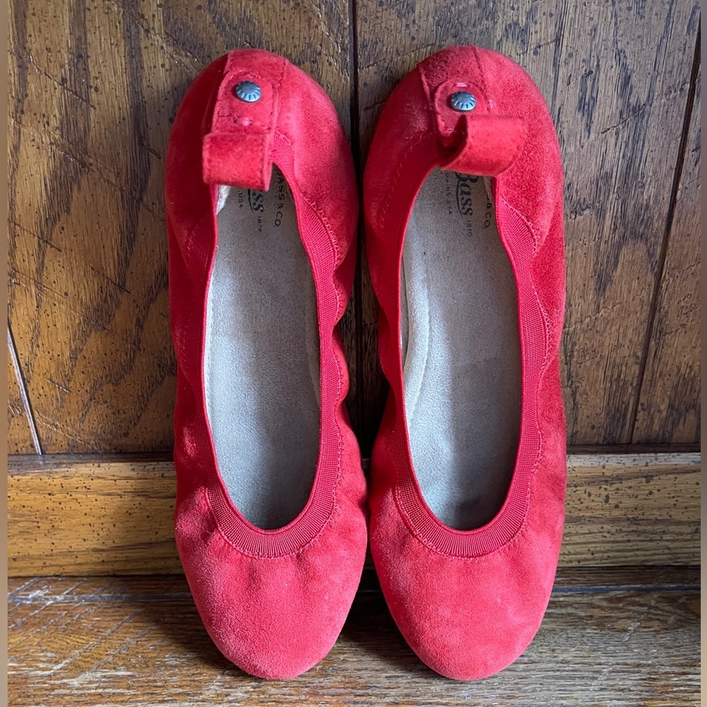 G.H. Bass & Co. True Red Leather Suede Women’s 7.5 Ballet Flats / Slippers